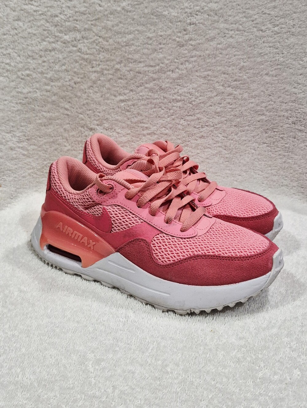 Women Nike Air Max System Coral Chalk Coral White Size 7W 5.5M No Insoles